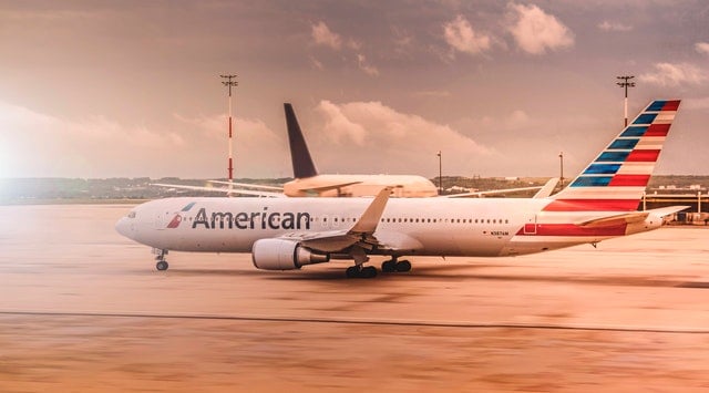 buy American Airlines shares